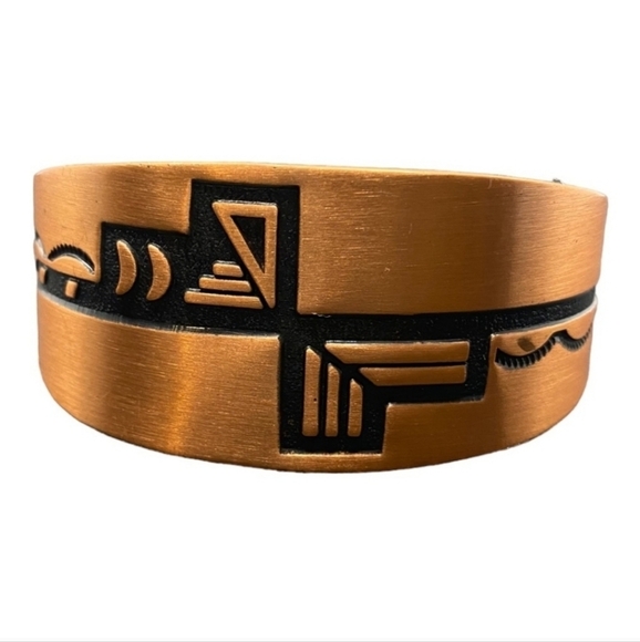 Wide Copper Cuff Southwestern Bracelet / Niello & Stamped Scalloped Design, Mark - Picture 9 of 9